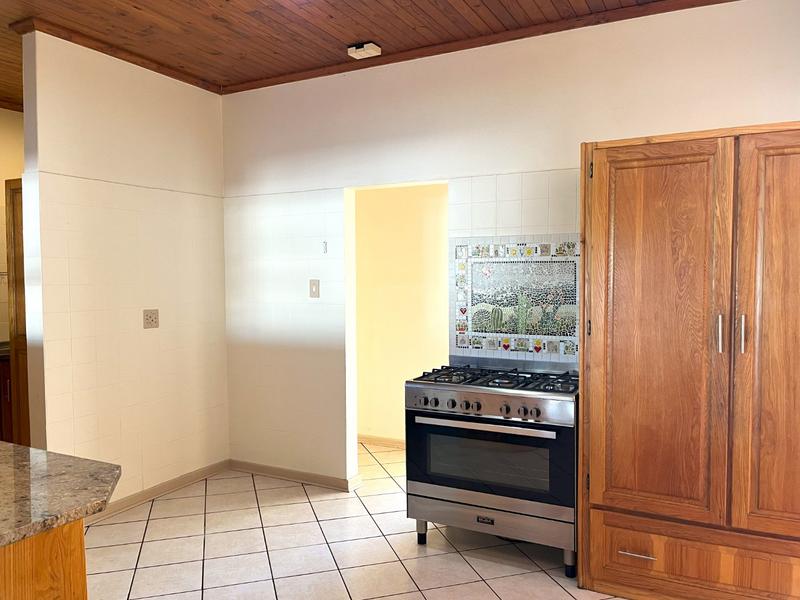 4 Bedroom Property for Sale in Heather Park Western Cape